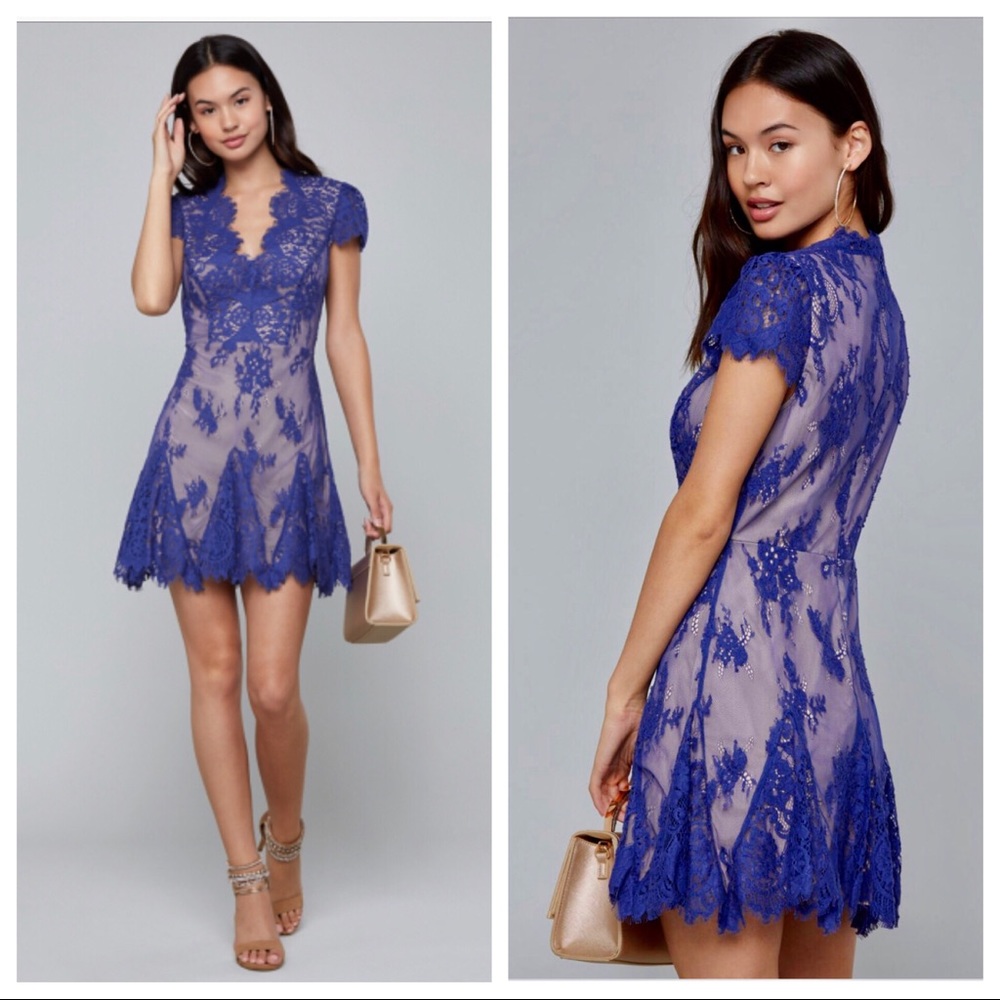 bebe Valorie Lace Godet Dress, size 0. NWT